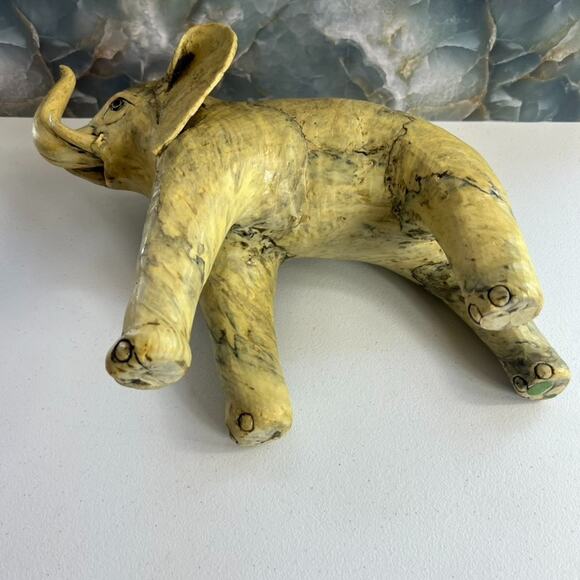 Vintage Crushed Oyster Shell Elephant Figurine 11"x 13" - Picture 14 of 15